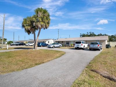 Property at 2131 Forked Creek Dr, Englewood, FL