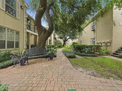 2700 Revere St APT 121