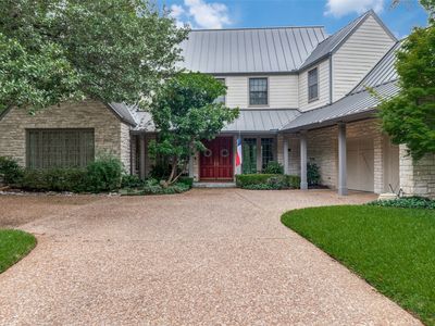 Property at 1800 Glenwick Dr, Plano, TX