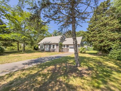 35 Meadow Drive