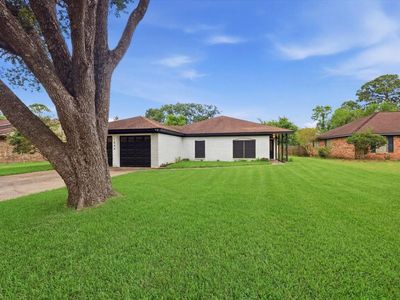 1040 Norwood Dr