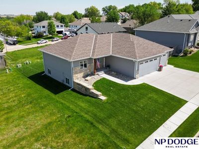 880 Birch Dr