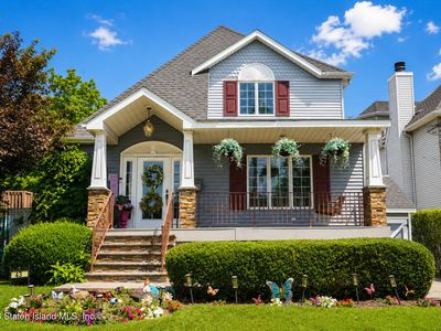 43 Outerbridge Ave