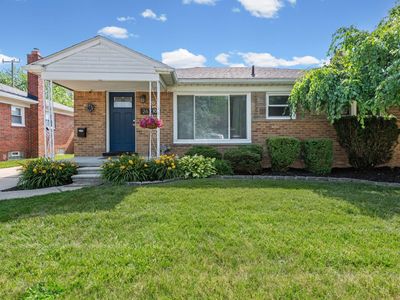 Property at 26730 Ursuline St, Saint Clair Shores, MI