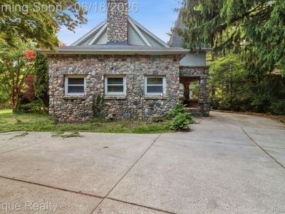 21085 Metroview Rd