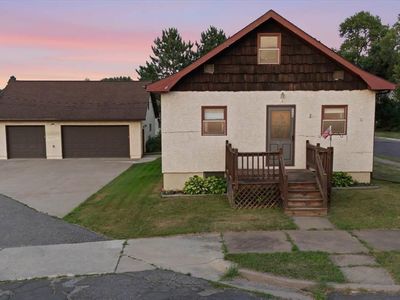 1102 McKinley Ave