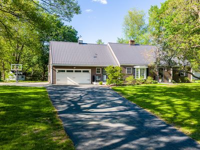 101 W Mill Rd