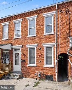 28 N 6th St