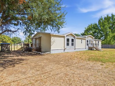 105 Apache St