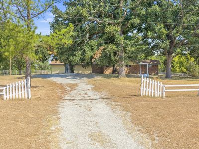 12438 Campbell Rd