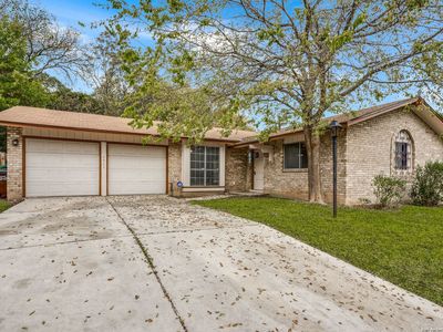 6915 FOREST GRV