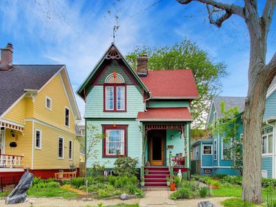 1206 Sherman Ave