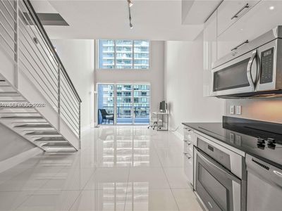 60 SW 13th St APT 3618