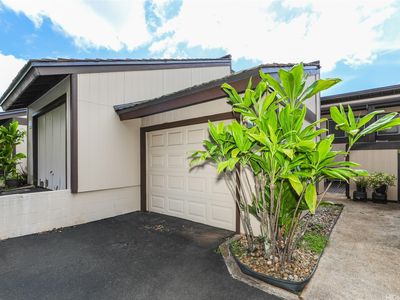 98-1070 Komo Mai Dr #104