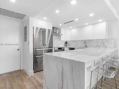 5701 Collins Ave APT 1707