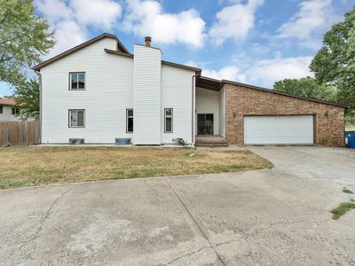 Property at 2403 N Walden Dr APT 701, Wichita, KS