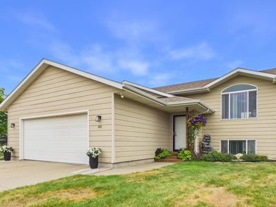 Property at 400 Philly Cir, Harrisburg, SD