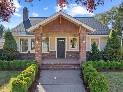 103 W Humphrey St