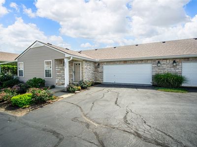 1922 Falling Leaf Ln