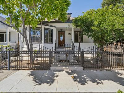 883 Pacific Ave