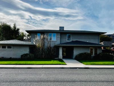 2203 Renaissance Blvd