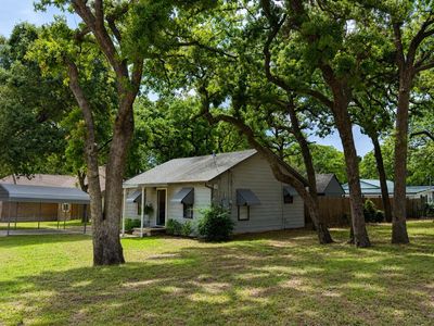 Property at 7521 Pawnee Trl, Lake Worth, TX