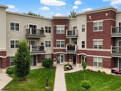 5194 Sassafras Drive #211