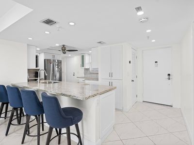 198 NW 67th 3070 Street #307
