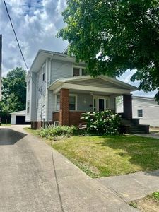 507 E Walnut St