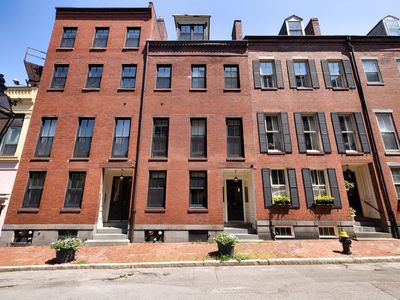 16 Temple St