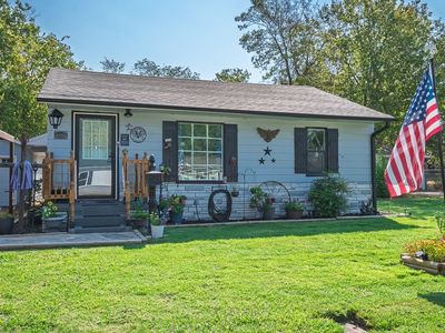 1406 Healdton Blvd