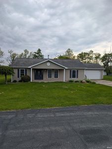 9194 N 324 W