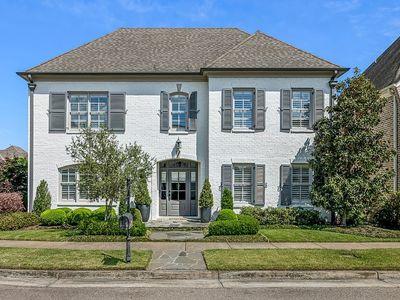 1842 Enclave Green Ln