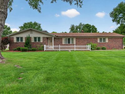 4231 N Sherry Dr