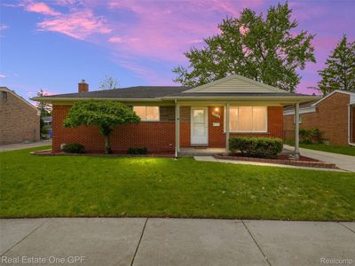 5214 Busch Ave