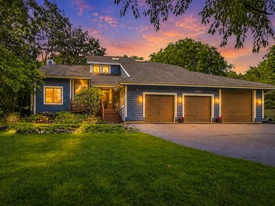 2001 Villanova Dr