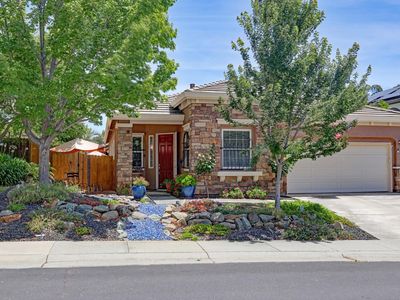 3319 Corinthian Ln