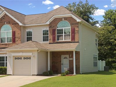 Property at 7535 Villa Ct, Gloucester Point, VA