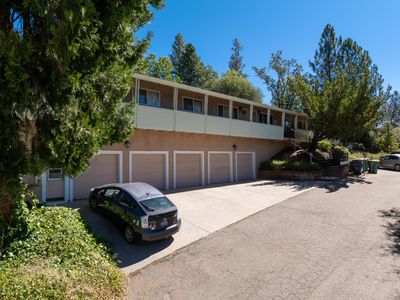 635-627 Weaver Ct
