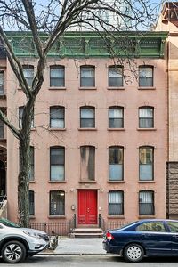 10 Fort Greene Pl