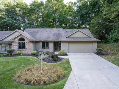 1605 N Little River Ct