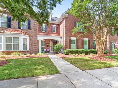 121 McLeod Ave