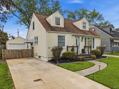 157 Thorncliff Rd