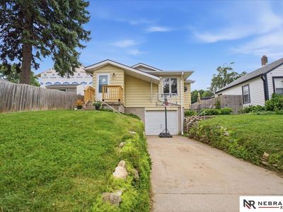 6311 Parker St