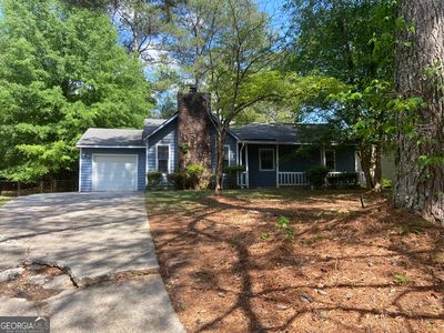 Property at 9192 Thomas Rd, Jonesboro, GA
