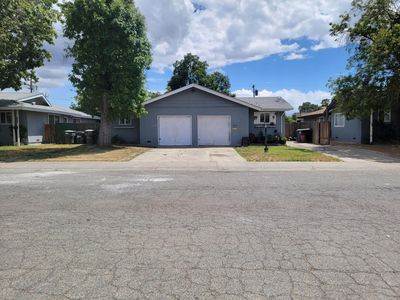 8010-8008 Loucreta Dr