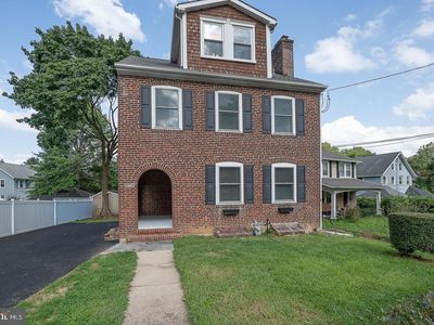 107 W Circular Ave