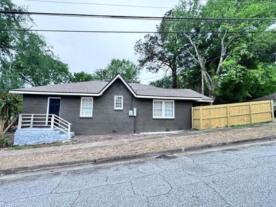 1016 Samson Ave