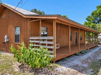 40 Country Club Dr