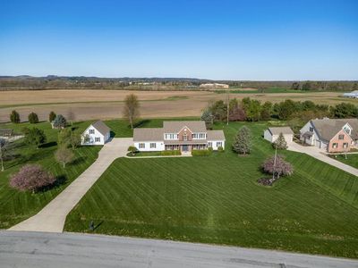 4645 Meadowgrove Dr NW